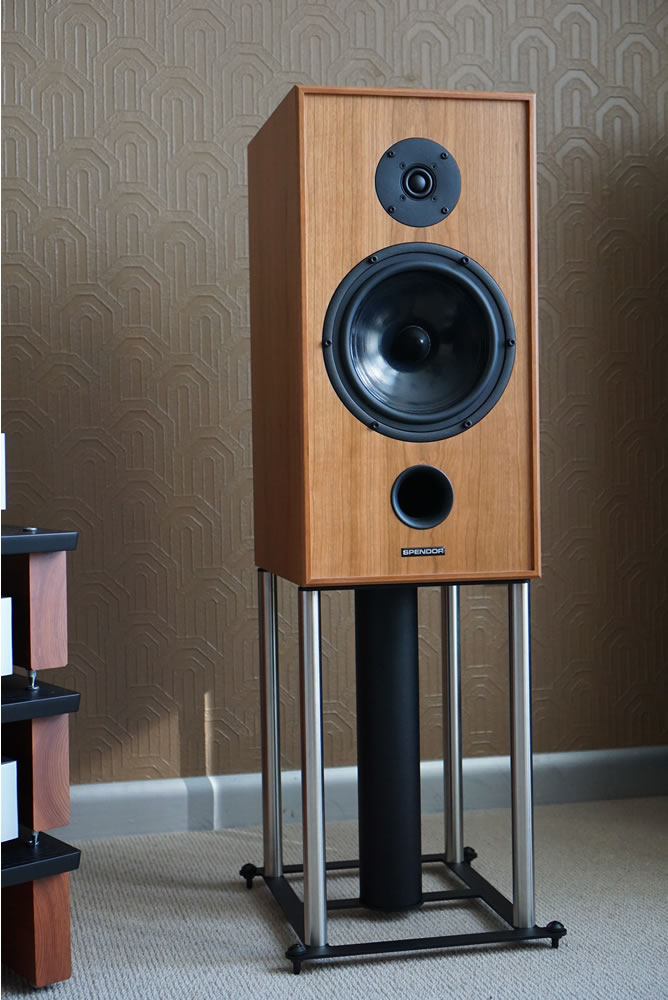 Spendor Classic 2/3 on Custom Built FS 104 Signature speaker Stand